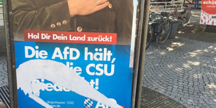 Wahlplakat der AfD am Münchner Ostbahnhof